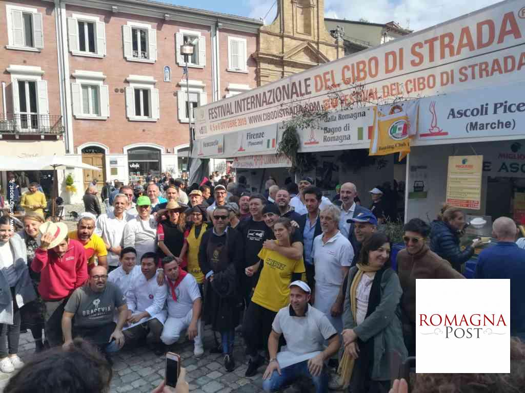 foto di gruppo delegazioni festival
