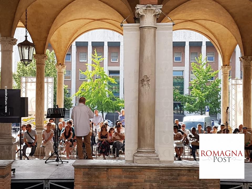 Palmieri-legge-al-Chiostro-di-San-Mercuriale-1