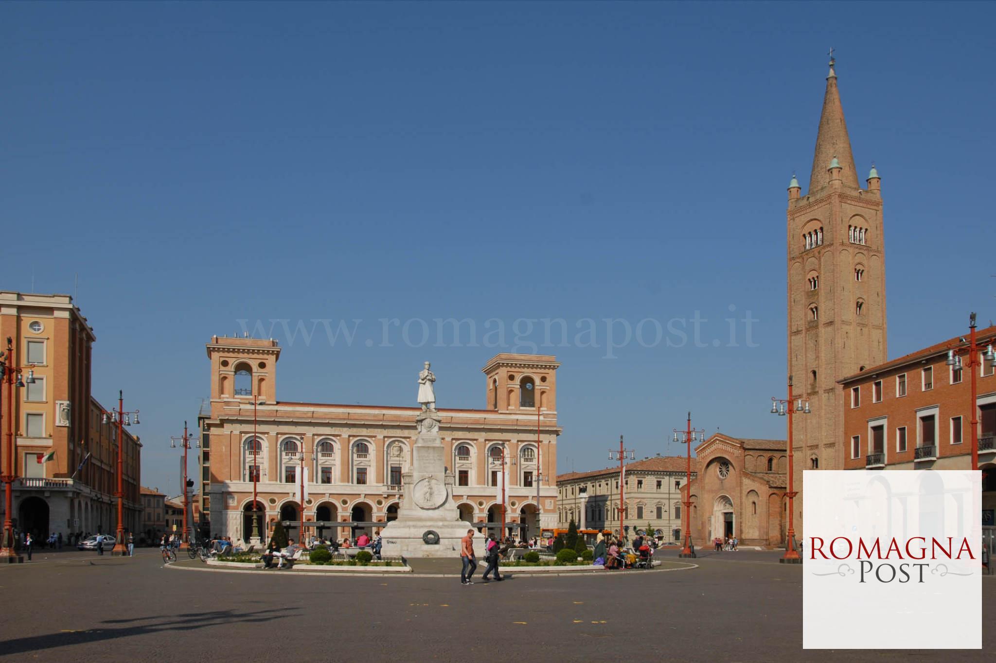 Piazza Saffi1 02-05-09