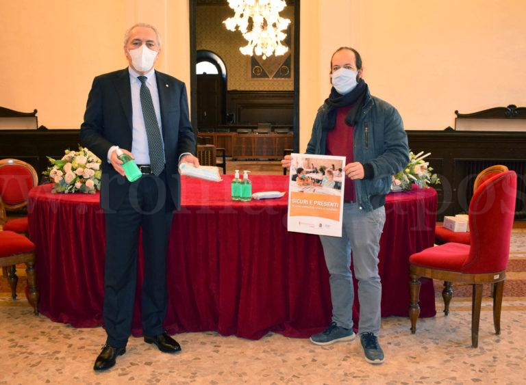 21-03-03-consegna-mascherine