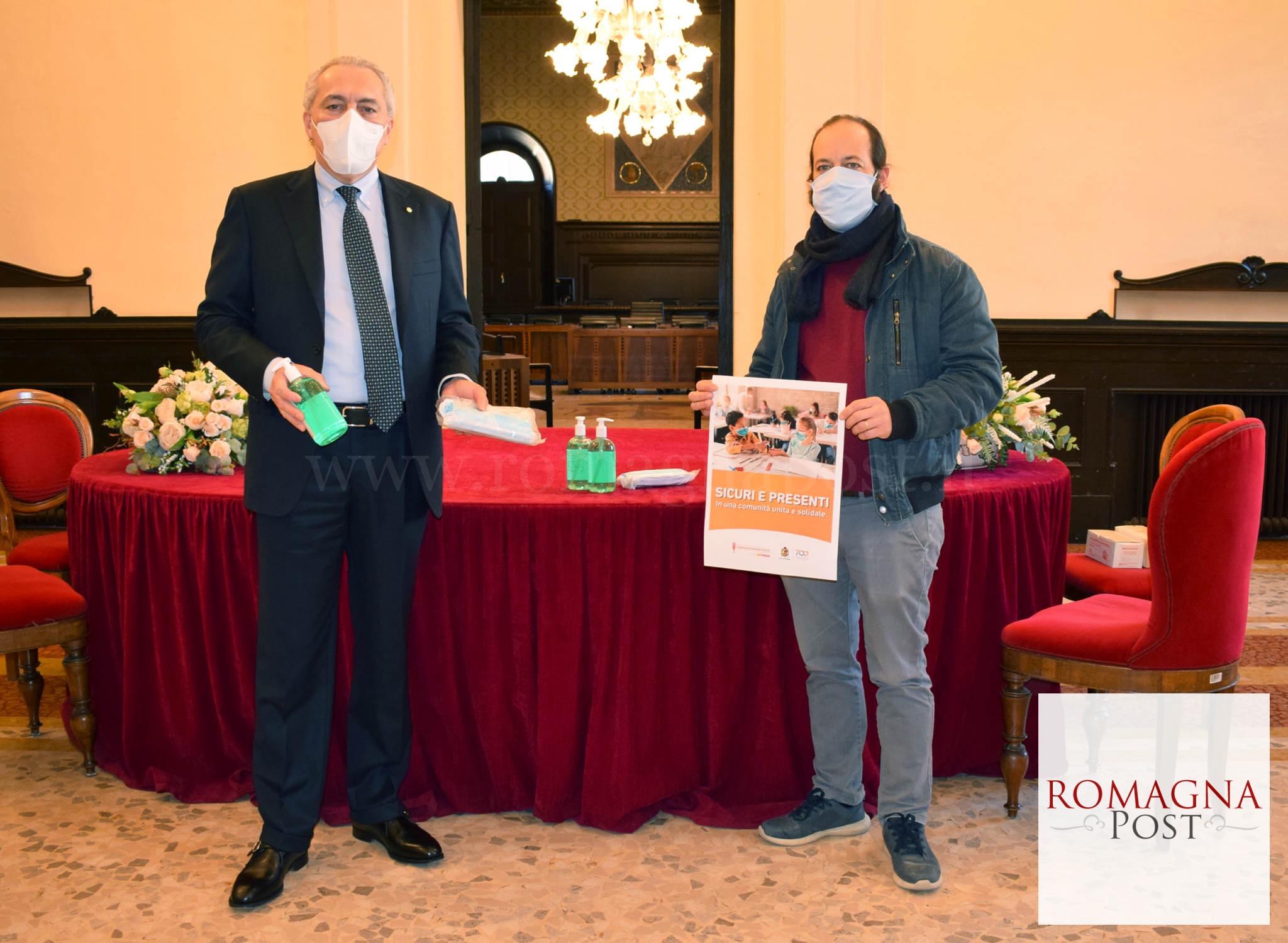 21-03-03-consegna-mascherine