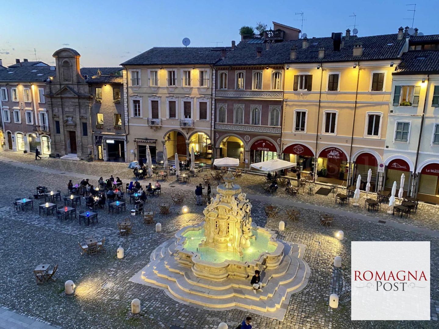 Cesena Piazza del Popolo - vista dall'alto