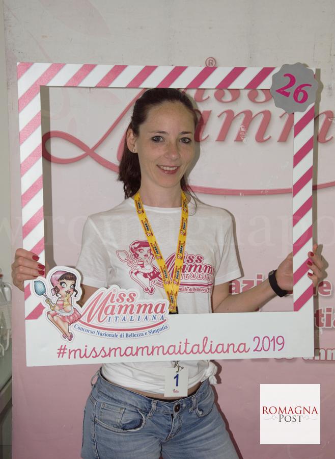 1 - Jennifer Barrella cornice