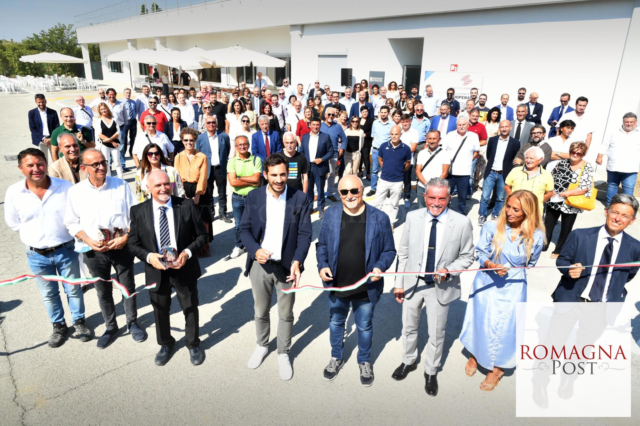 taglio-nastro-nuova-sede-federcoop-legacoop-cesena-2048