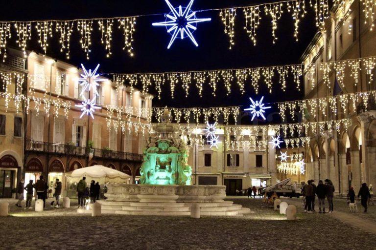 Cesena Luminarie in Piazza del Popolo