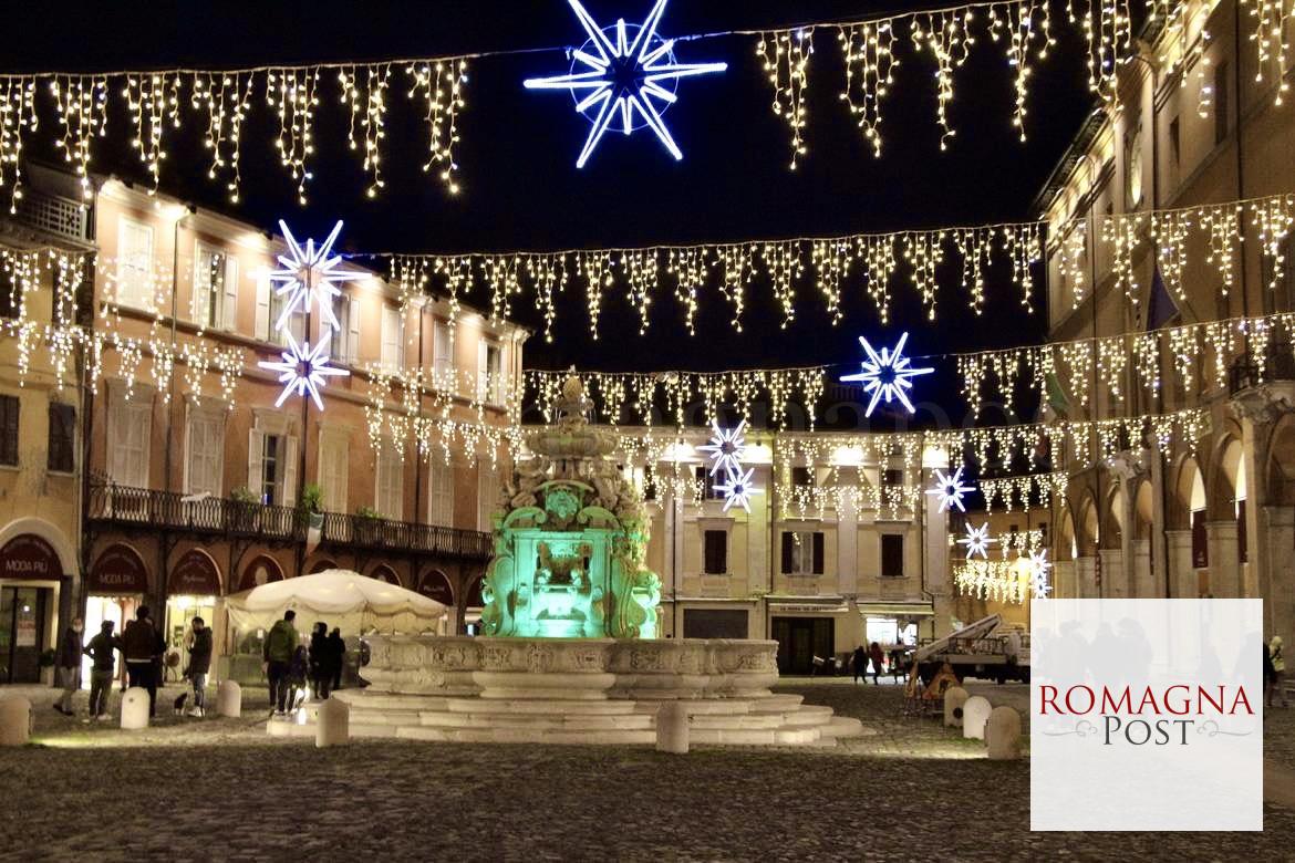 Cesena Luminarie in Piazza del Popolo