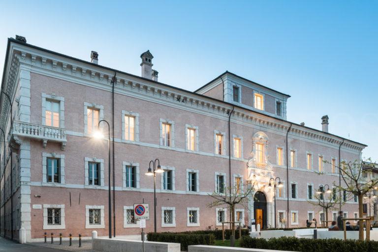 palazzo_rasponi_dalle_teste