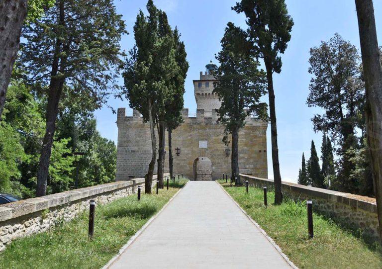 esterna fronte