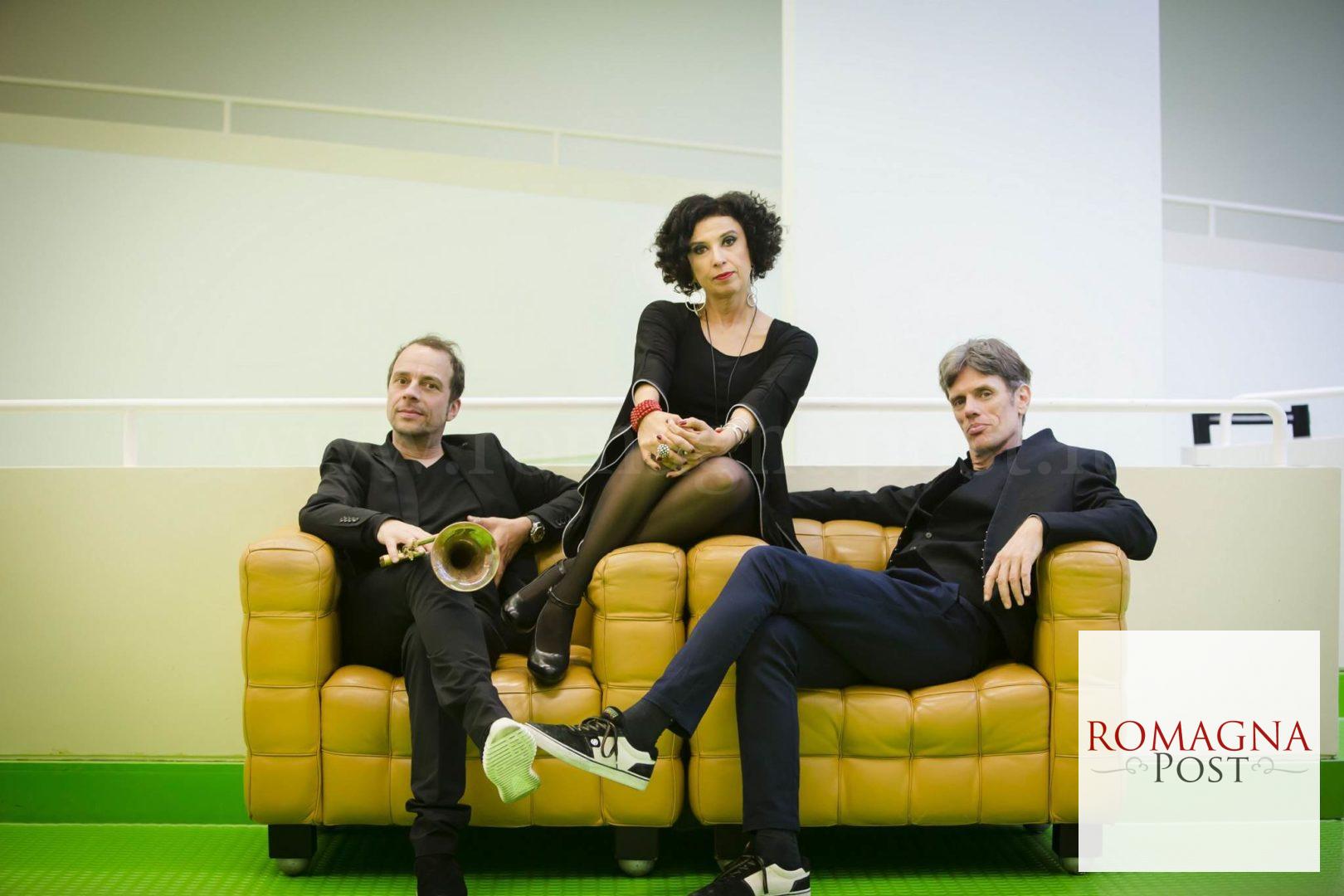 Paula-Morelenbaum-Bossarenova-Trio-11-1620x1080.jpeg?v=1651390958