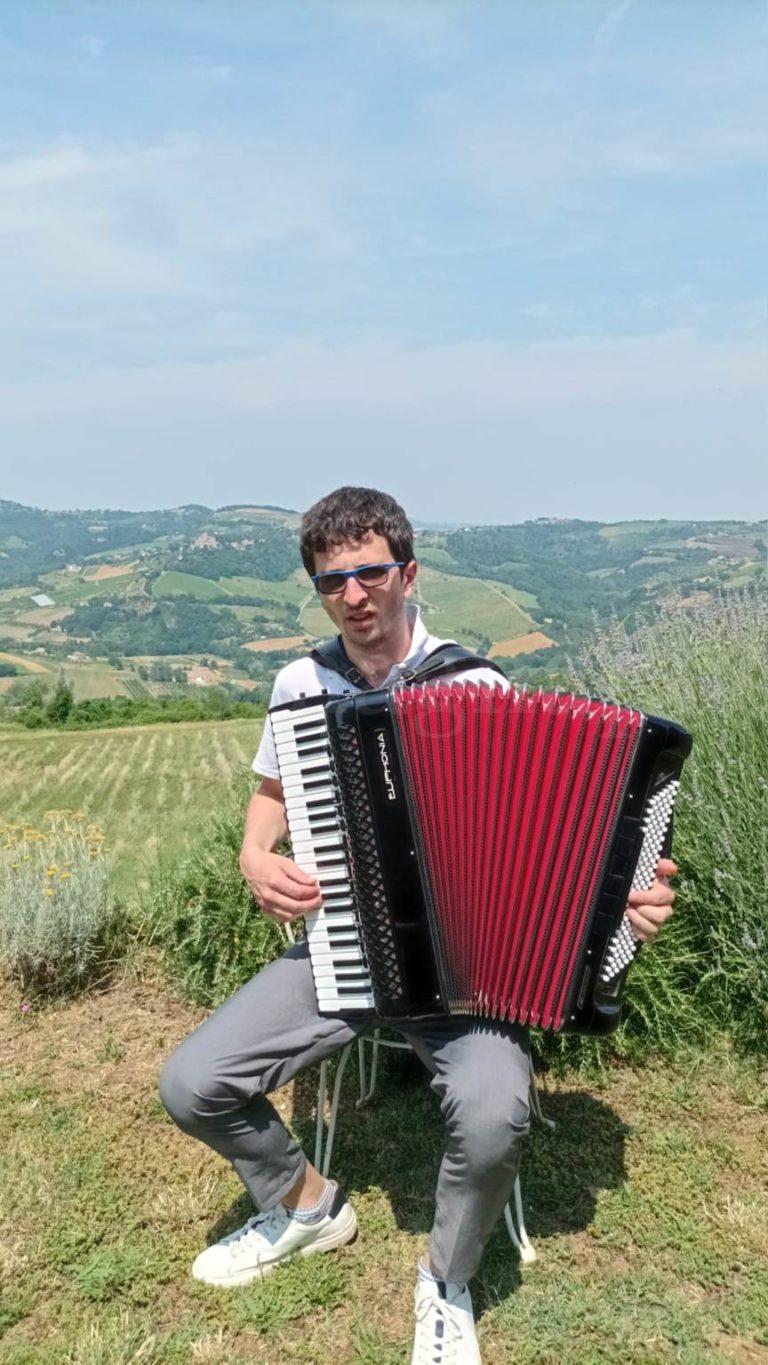 930ef987-b21d-46b0-b6bf-20accd26d819