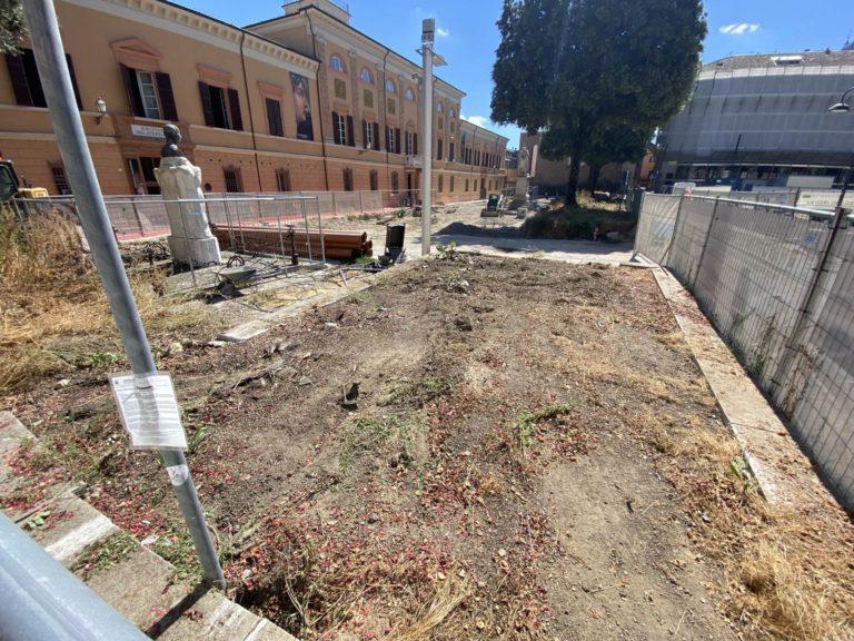 Stato dei lavori in Piazza Bufalini lato via Montalti (1)