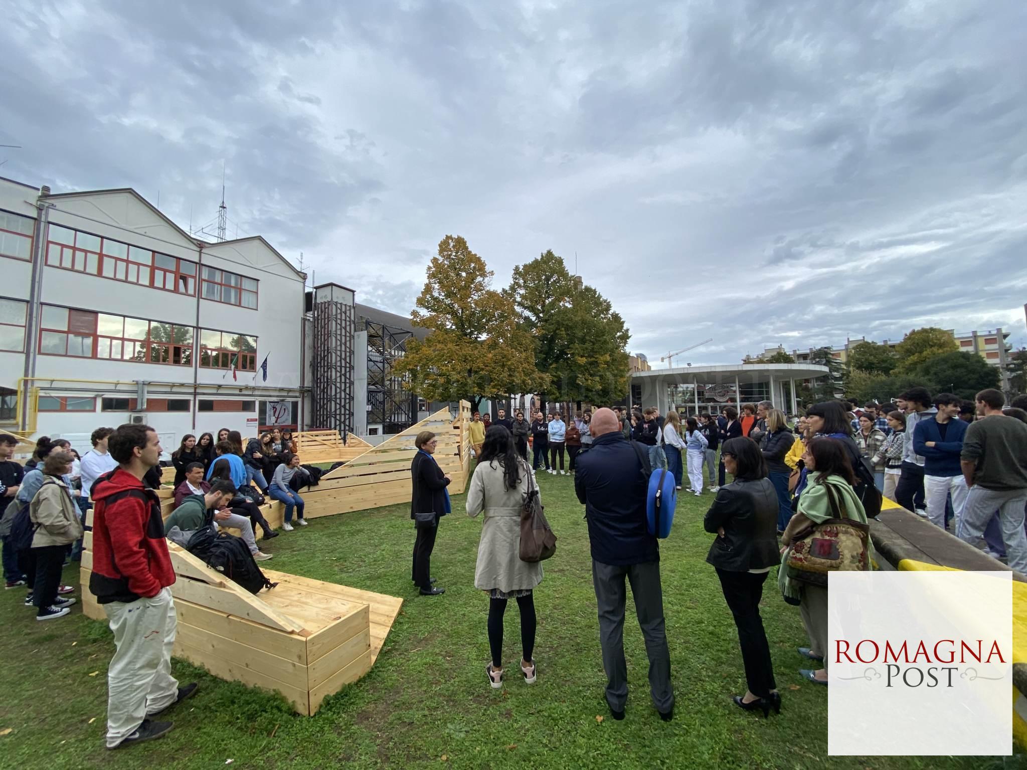 L'inaugurazione della nuova piazzetta scolastica temporanea (1)