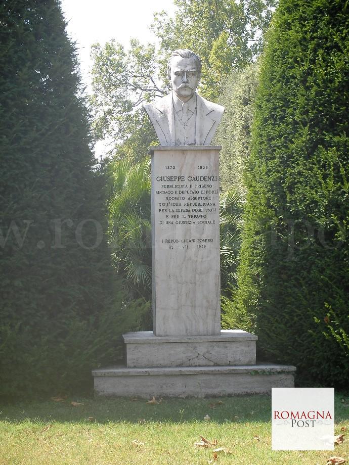 Monumento_a_Giuseppe_Gaudenzi