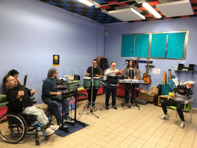 d0373349-2d29-420d-b1fc-8da2024dfd60