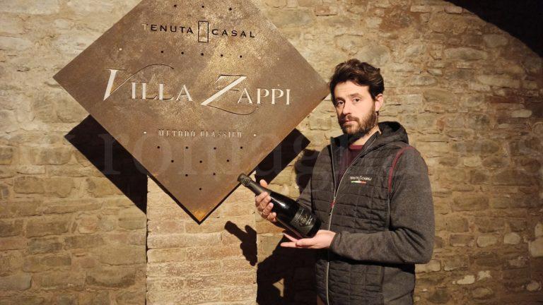Daniele Casali con Villa Zappi Metodo classico