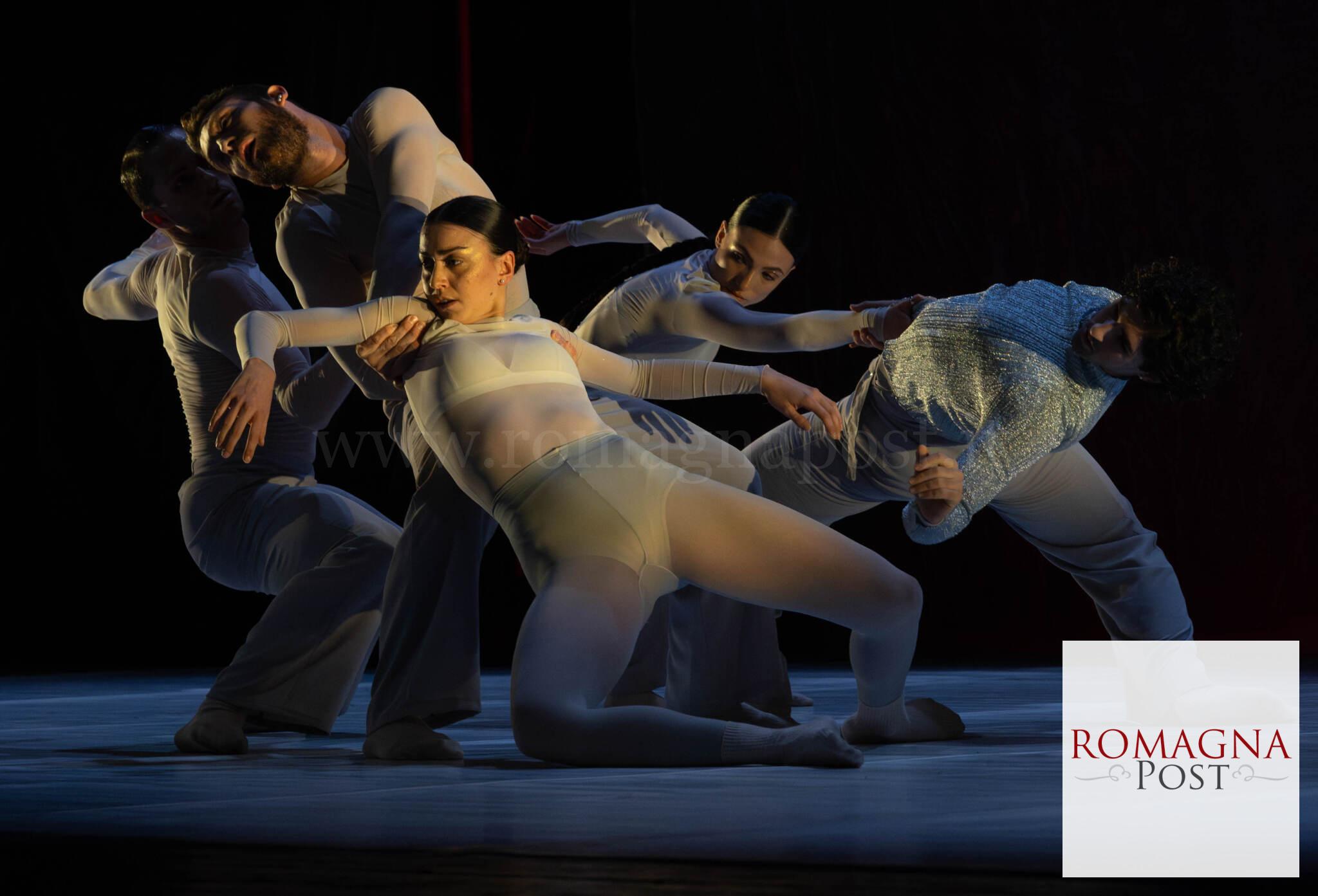 The Red Shoes - Nuovo Balletto di Toscana - Philippe Kratz 12
