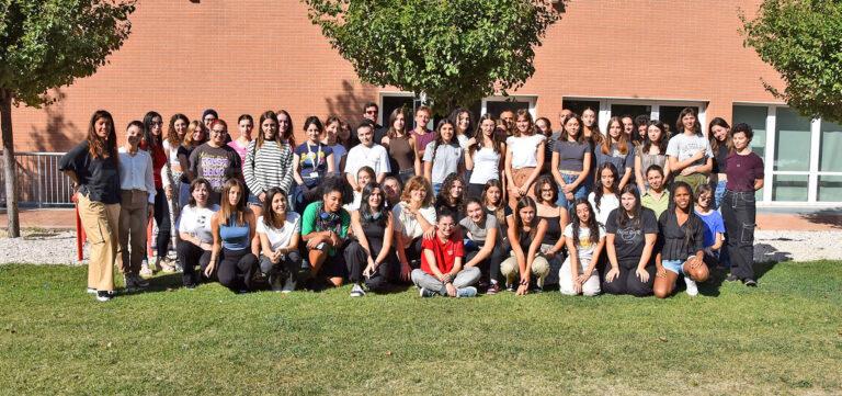 gruppo-ragazze-digitali-2023