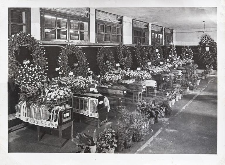 FOTO EDGARDO ZOLI n° 1 FUNERALI NAUFRAGIO CONSOLATA br n°1 restaurata (1)
