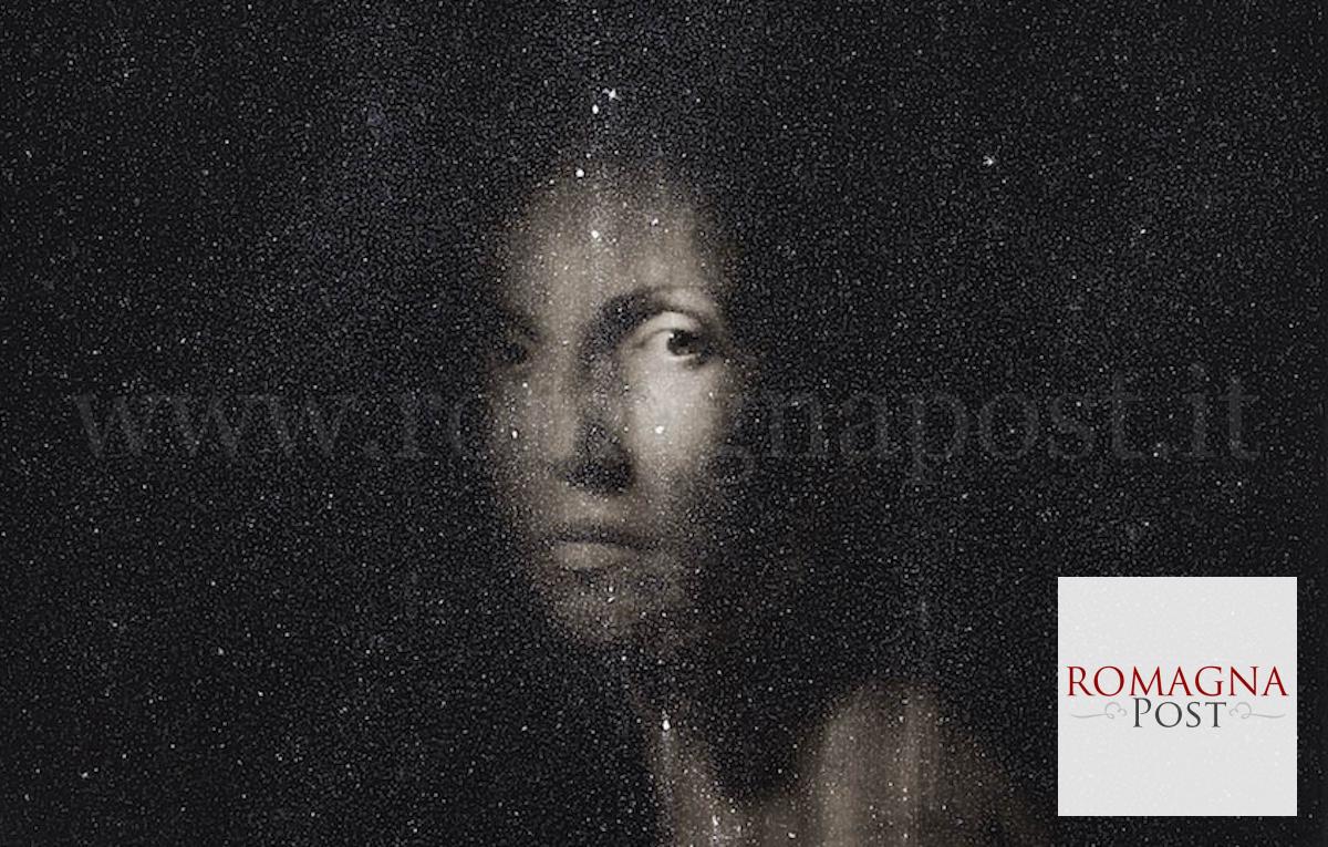 FRANI - Silenziosa 2017-2024 cm cm x olio su tavola laccata_ph.Paola Feraiorni