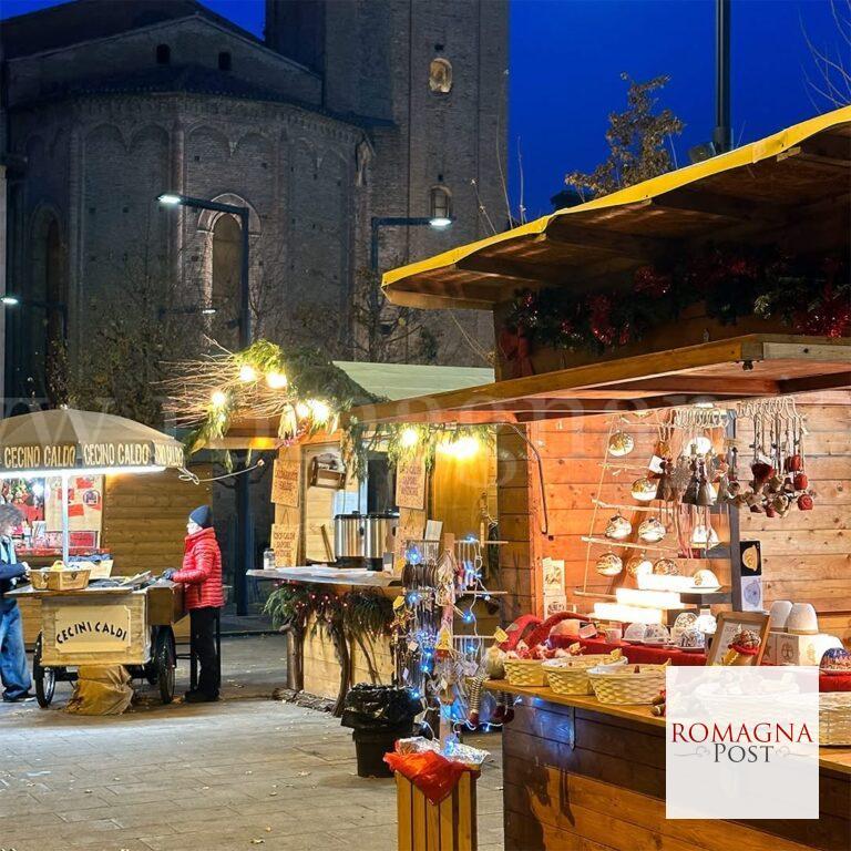 Natale a Cesena con casette e pista di pattinaggio