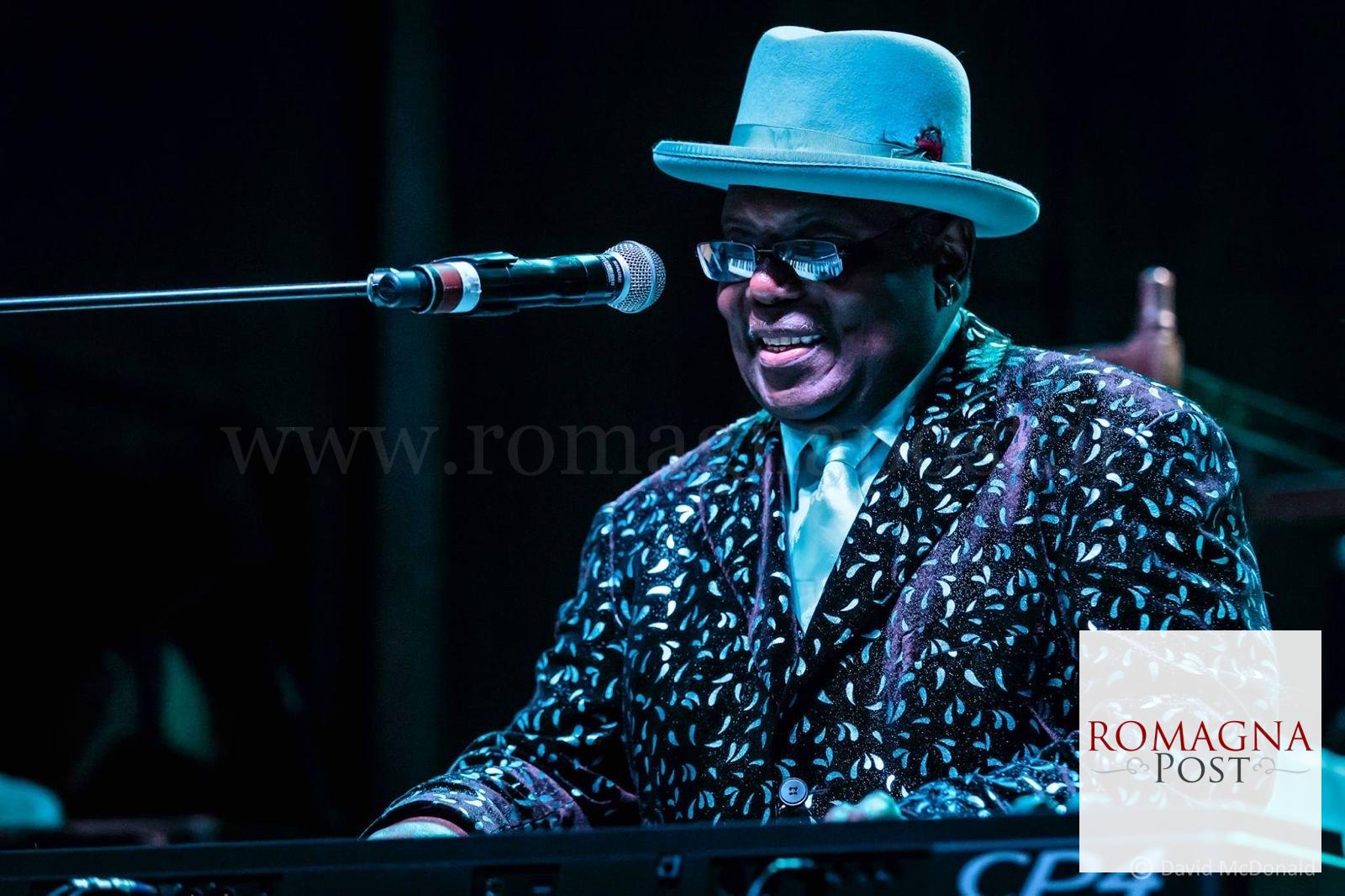 KENNY THE BLUES BOSS WAYNE