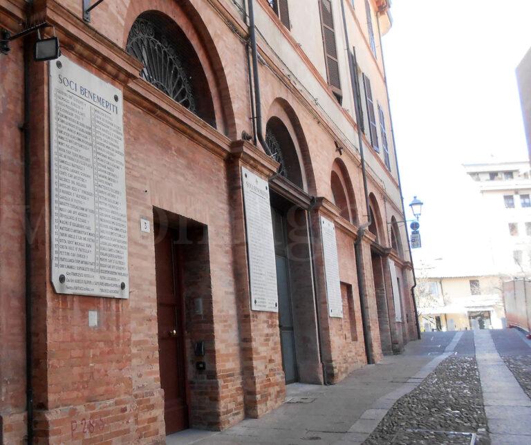 Targhe_soci_Dam_una_man