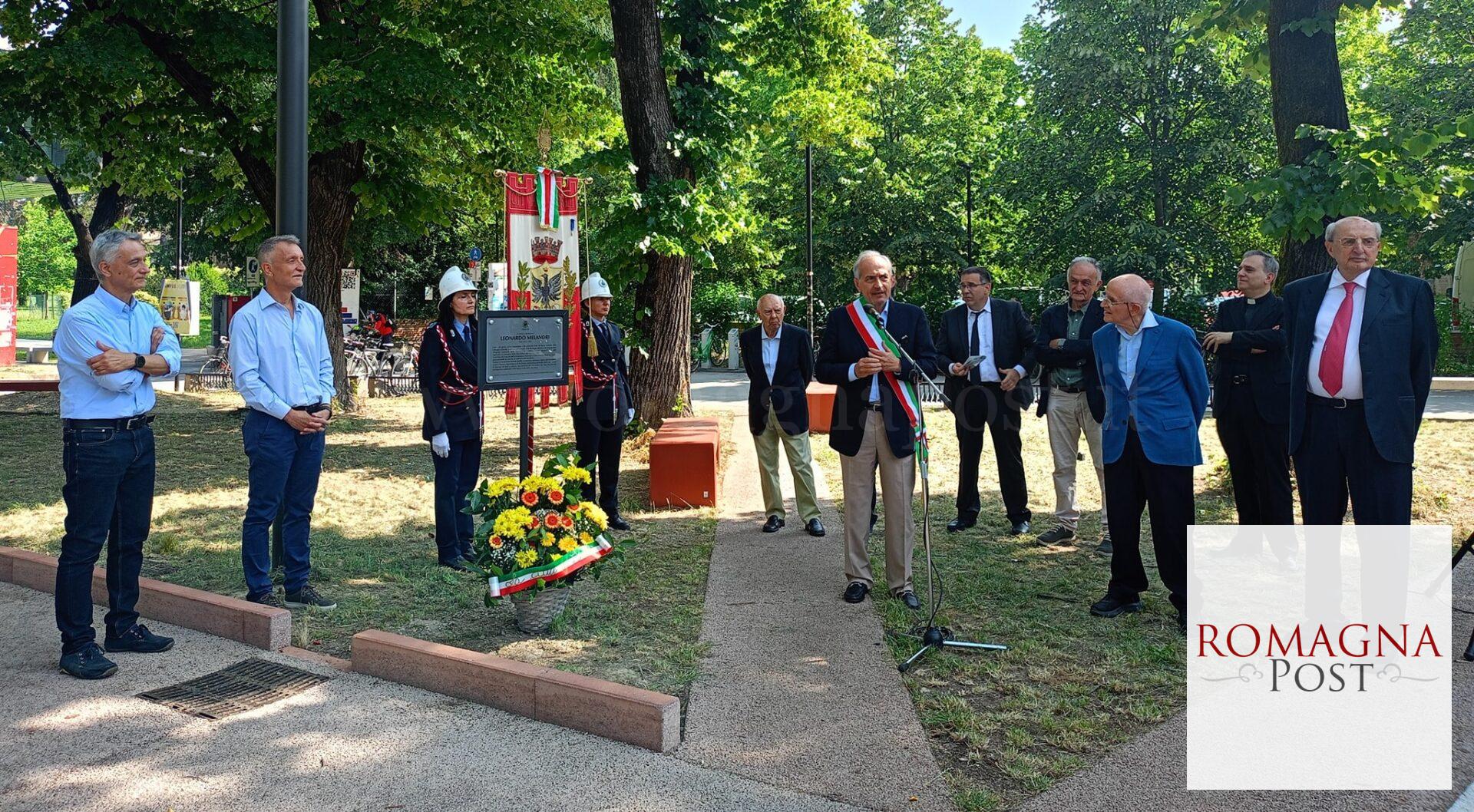scoprimento-della-targa-Leonardo-Melandri