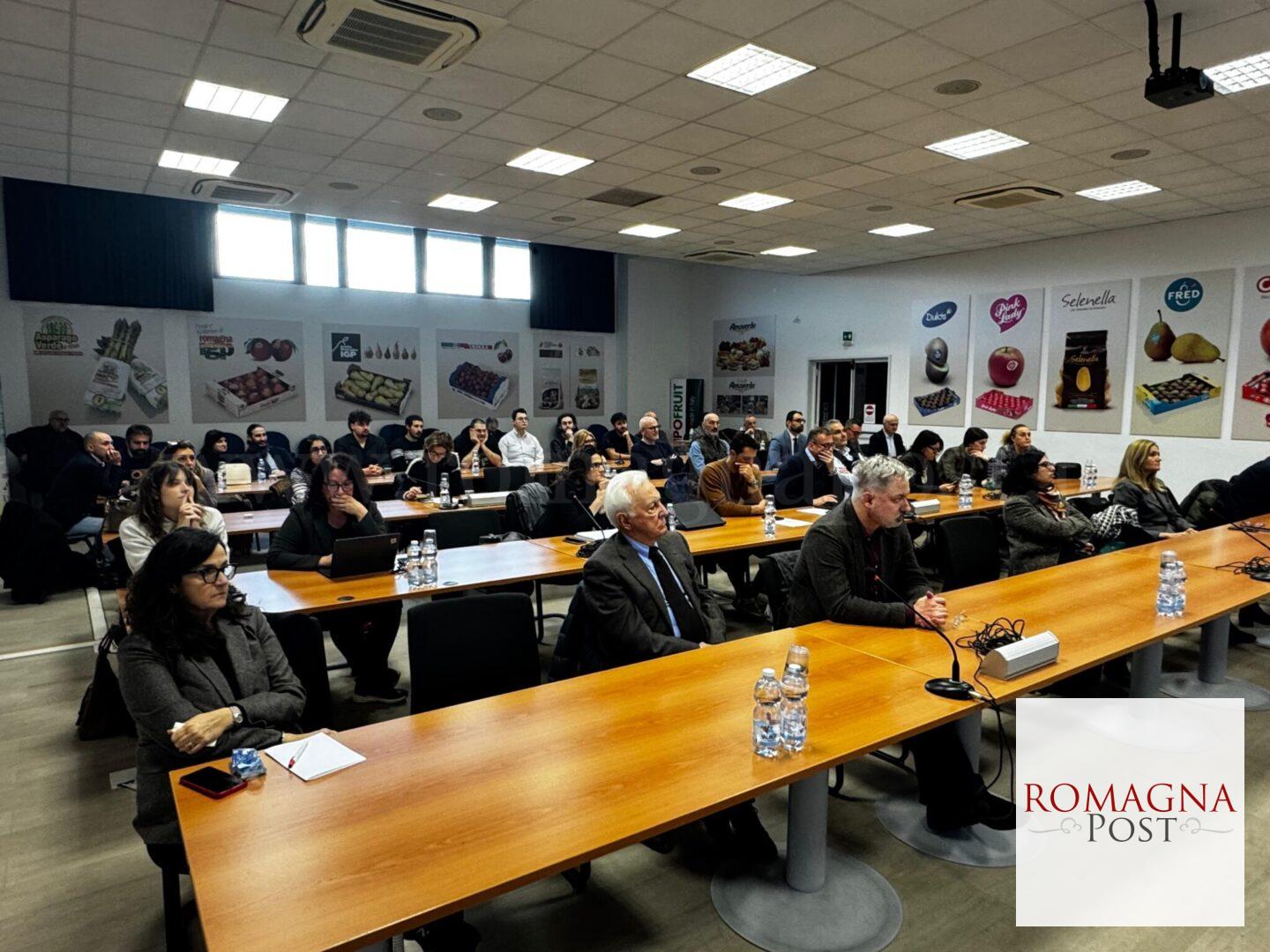 sala_apofruit_direzione_legacoop