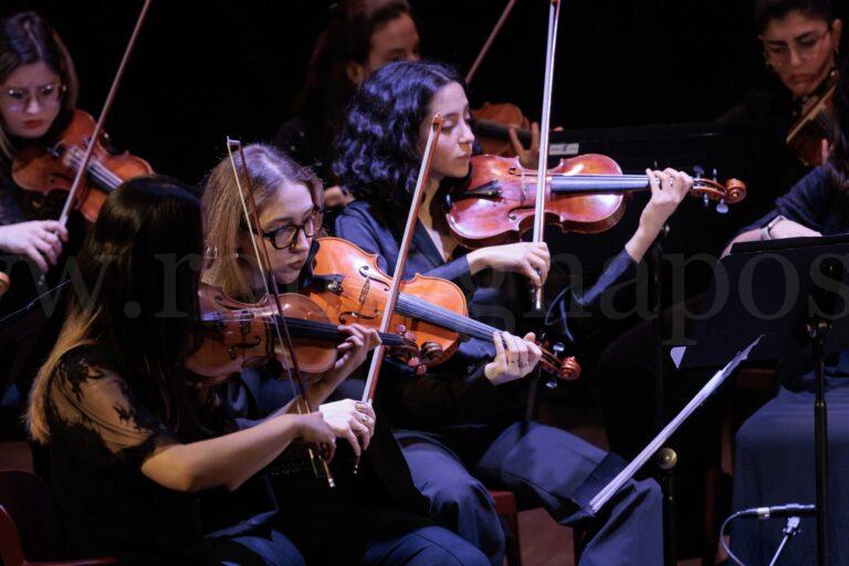 RAVENNA 13/12/2024. ORCHESTRA CHERUBINI. Converto degli archi dei Cherubini con  Daniele Bonaventura al Teatro Socjale