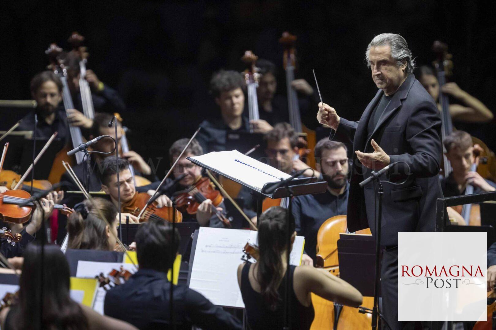 RAVENNA 20/07/2023. RAVENNA FESTIVAL. RICCARDO MUTI, TAMÁS VARGA.Riccardo Muti direttoreOrchestra Giovanile Luigi CherubiniTamás Varga violoncello
