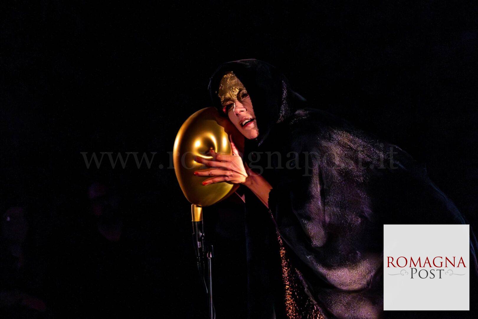 Agata Tomsic_ErosAntEros_Medea_foto Dario Bonazza_12