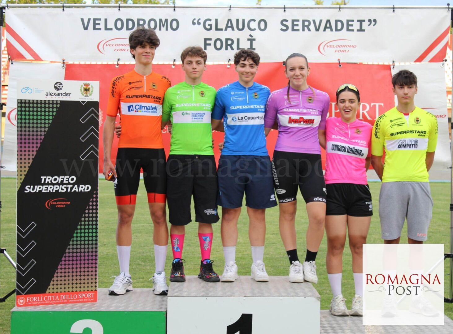 podio finale atleti (1)