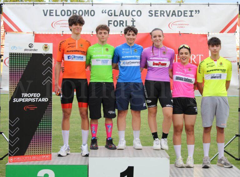 podio finale atleti (1)