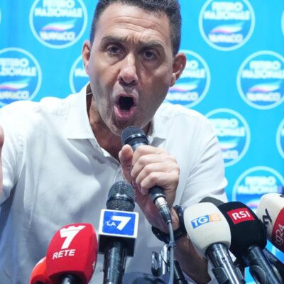 PROSCRITTORE MERDA