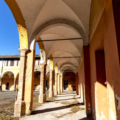 FOTO DERVIS - PORTICO EX MONASTERO DI SANTA MARIA DELLA RIPA 4