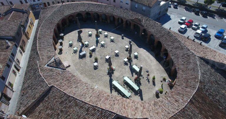 Piazza Nuova 7